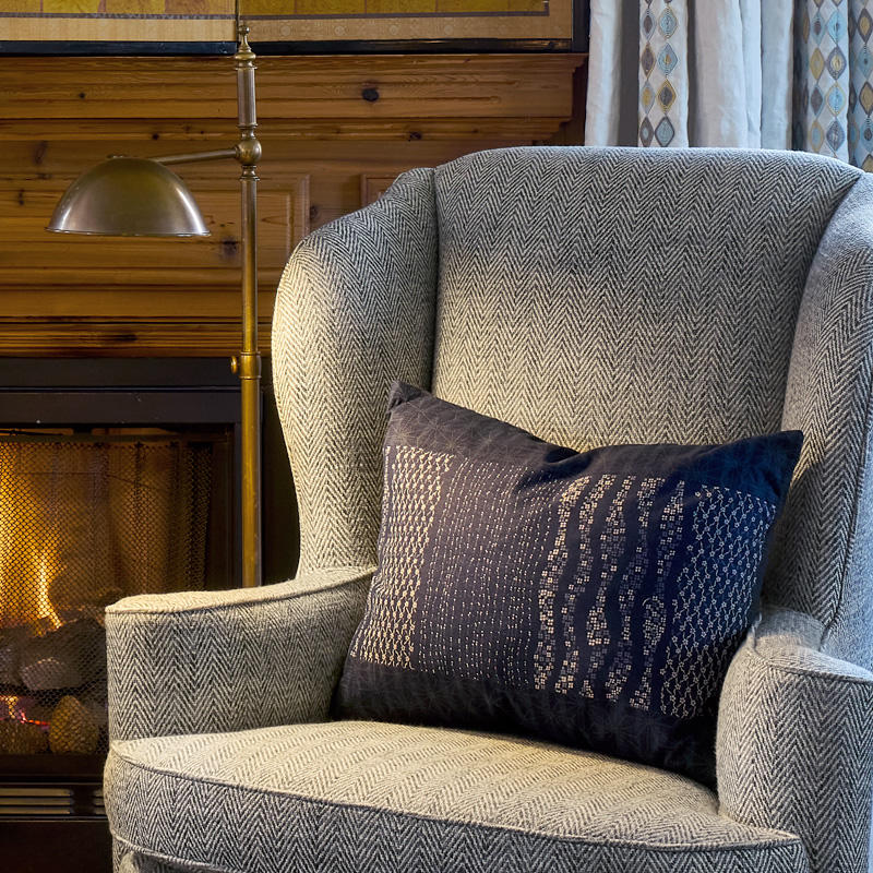 The Wickwood Inn Estate Suite No. 5 with Textures Textiles