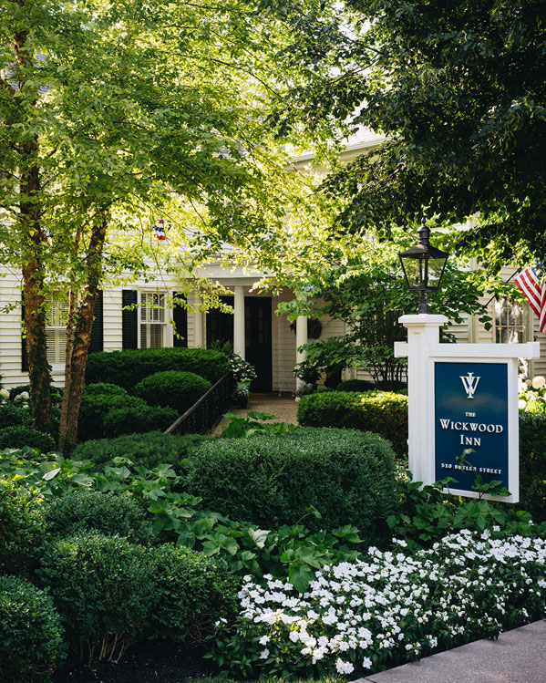 Wickwood Inn, Entrance off 510 Butler Street